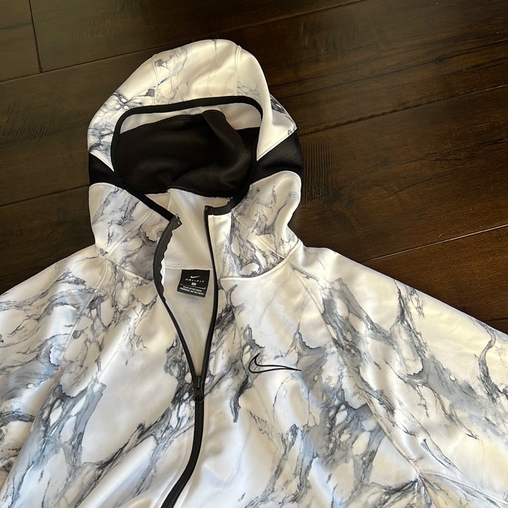 Men’s Nike Dri-Fit marble zip up hoodie. Gently used - in great condition!!